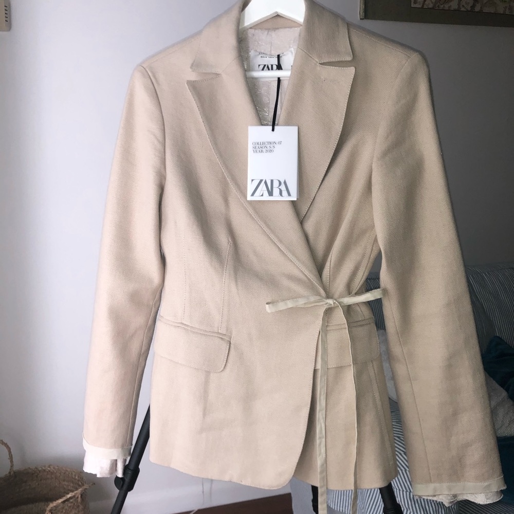 Zara limited Edition Wide Lapel Blazer M Tied